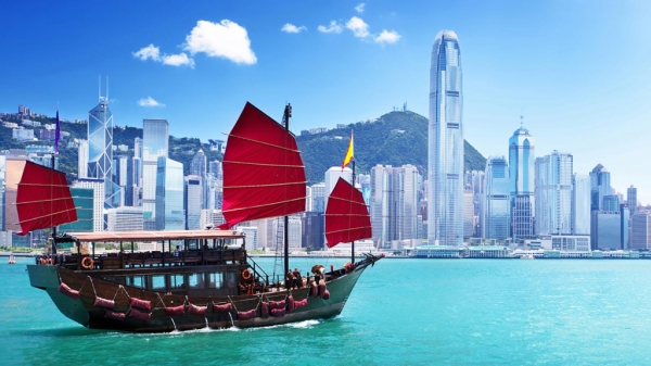 Гонконг одобрил спотовые ETF биткоина и Ethereum