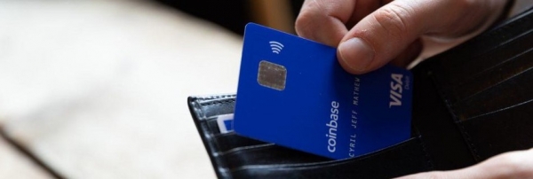 Биржа Coinbase добавила поддержку Apple Pay для своей дебетовой карты